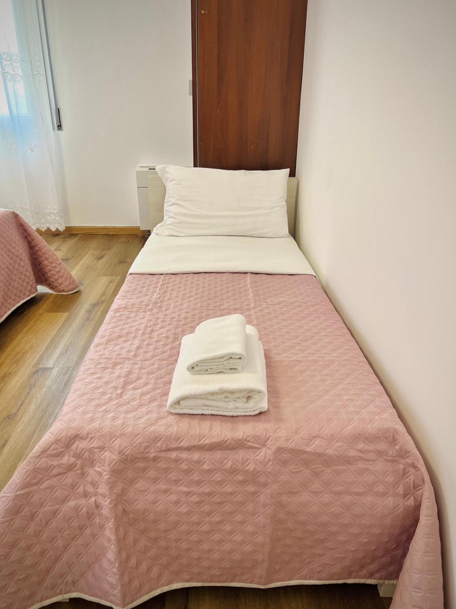 Blue Deluxe Bed & Breakfast
