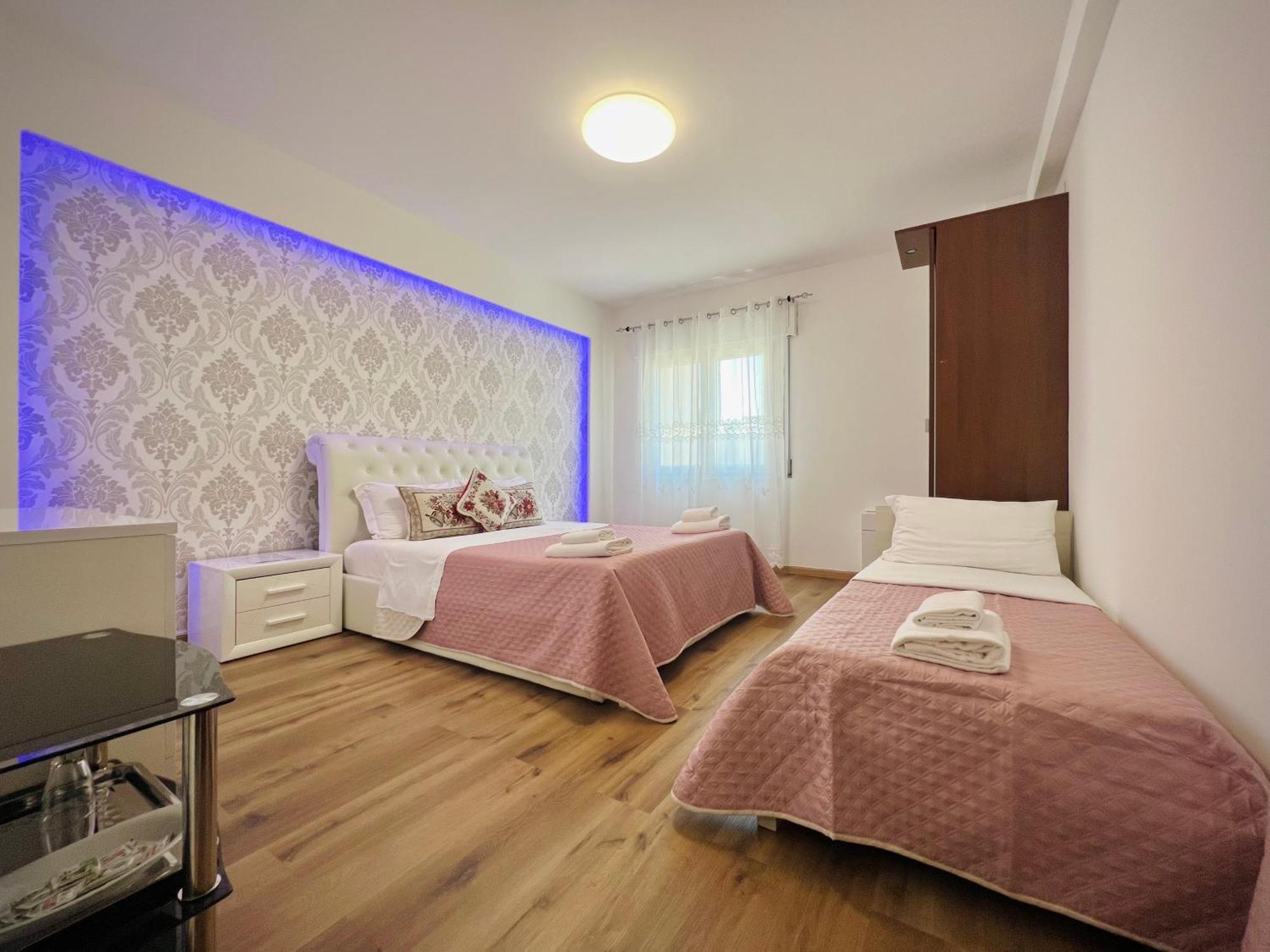Blue Deluxe Bed & Breakfast *